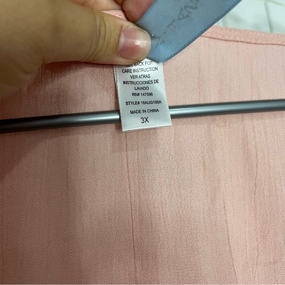 M. Fasis Peach Button-Down Women's Top (Box B) - Picture 2 of 5